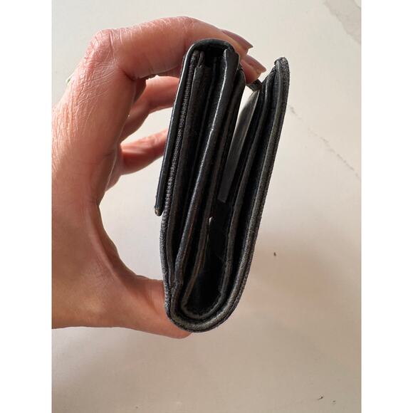 Gucci GG Canvas Jackie Compact Wallet - Y2K w/Silver Hardware - Picture 7 of 8